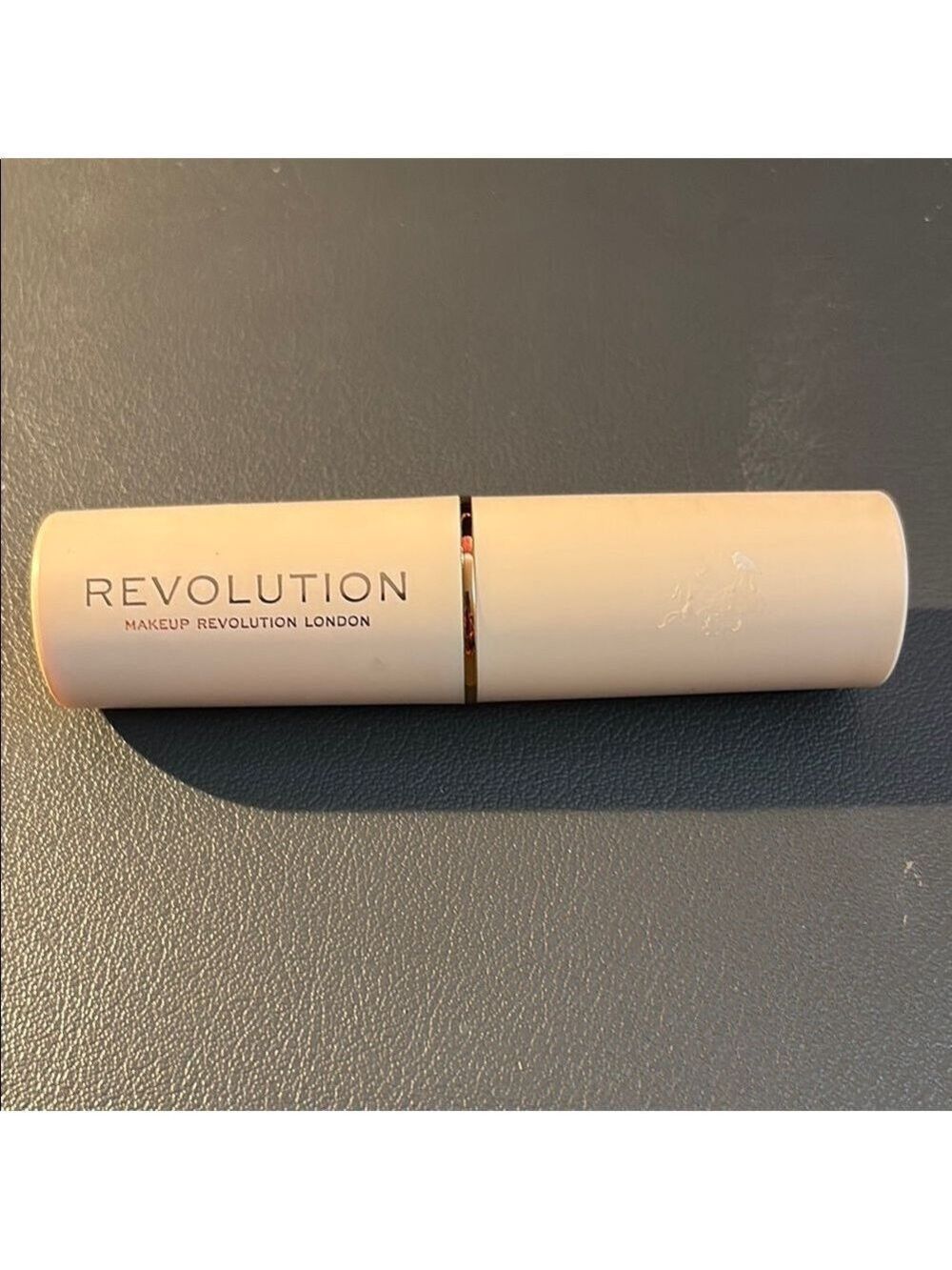 Revolution Fast Base Foundation Stick F3 NEW